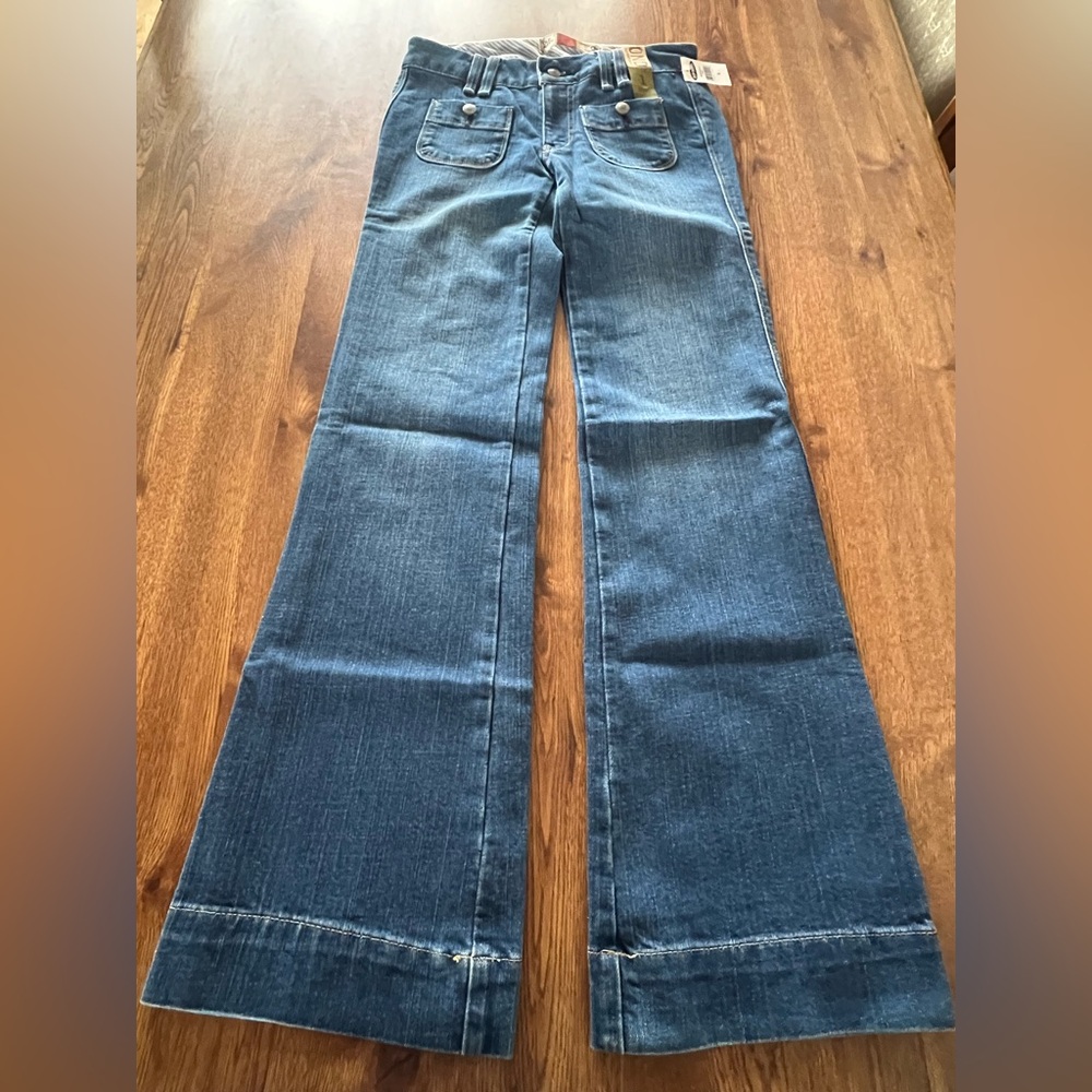 Womens Y2K Old Navy Low Waist Stretch Flare Leg Jeans Size 1 NWT